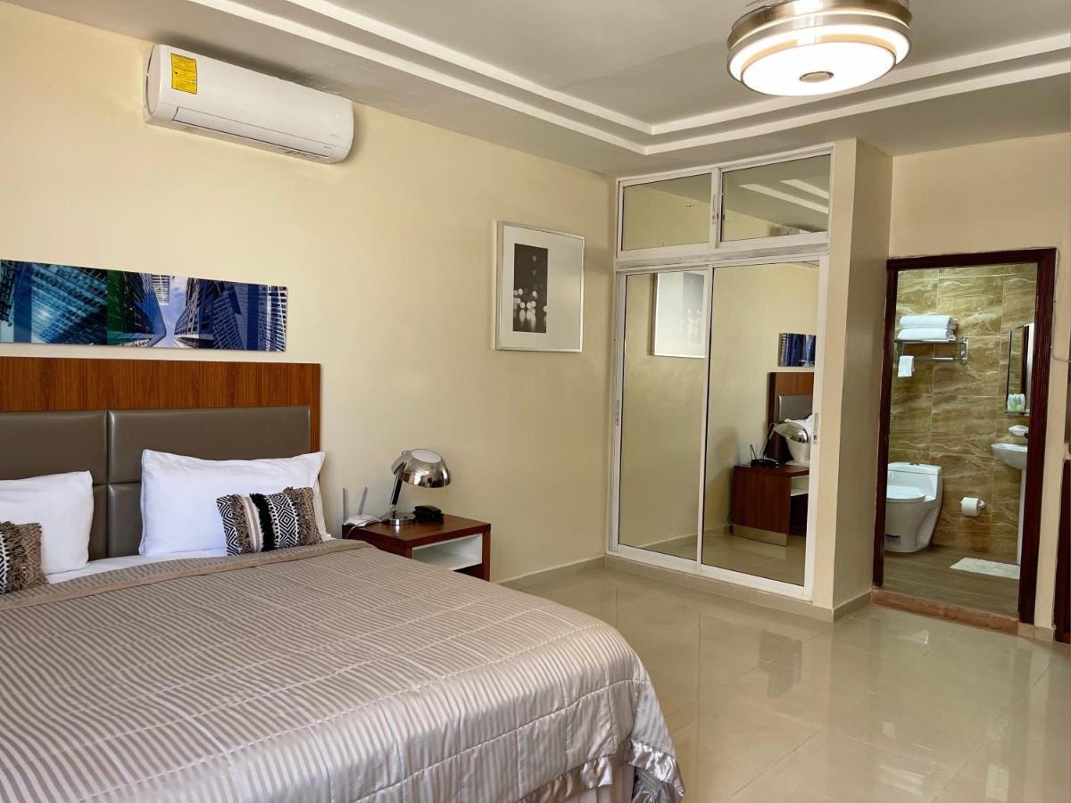 סנטו דומינגו Hotel Libertad At Historic Main Street מראה חיצוני תמונה