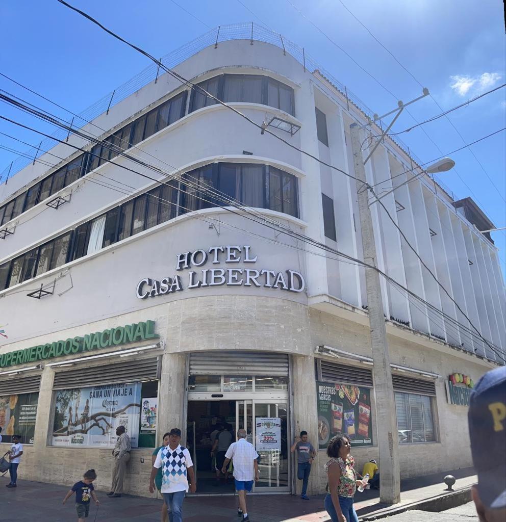 סנטו דומינגו Hotel Libertad At Historic Main Street מראה חיצוני תמונה