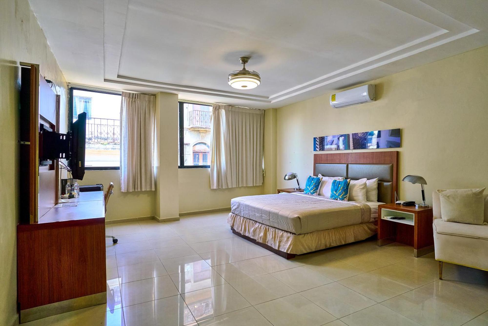 סנטו דומינגו Hotel Libertad At Historic Main Street מראה חיצוני תמונה